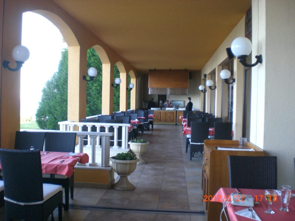 Essensplätze außerhalb des Speiseraumes HVD Riviera Beach