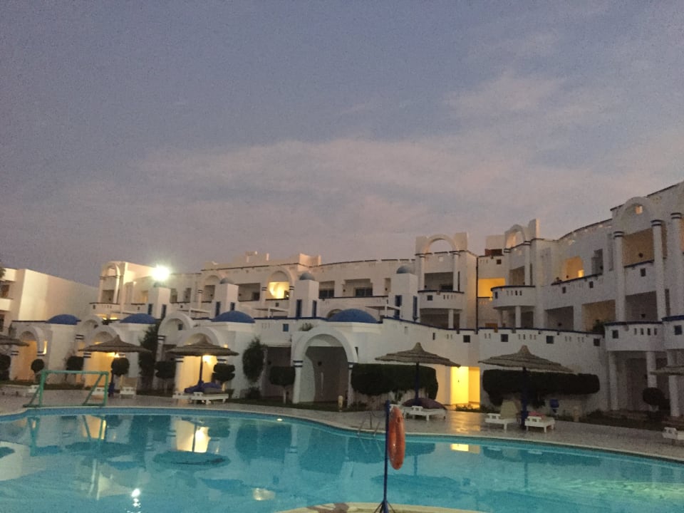 Pool Coral Sun Beach