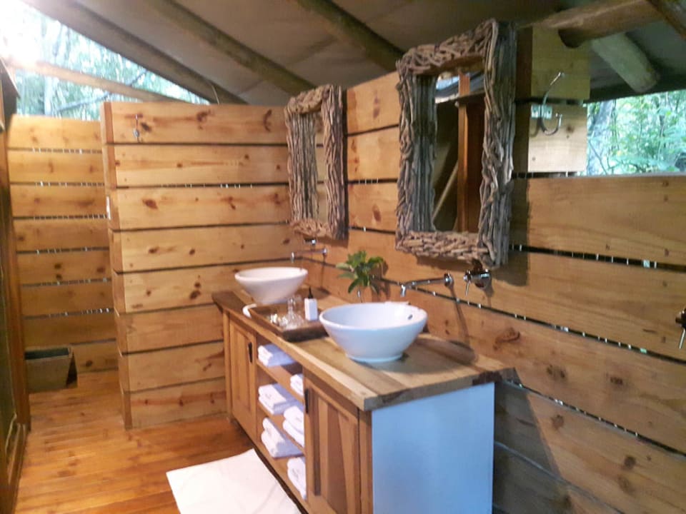 Badezimmer Summerfields Rose Retreat and Spa