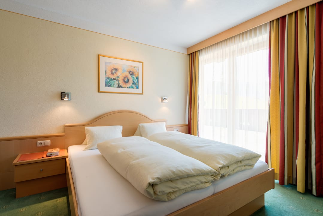 Zimmer Ferienwohnungen am Matinesweg, Serfaus