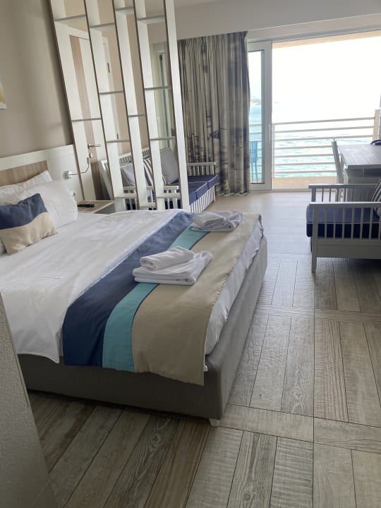 Zimmer Carine Hotel Delfin