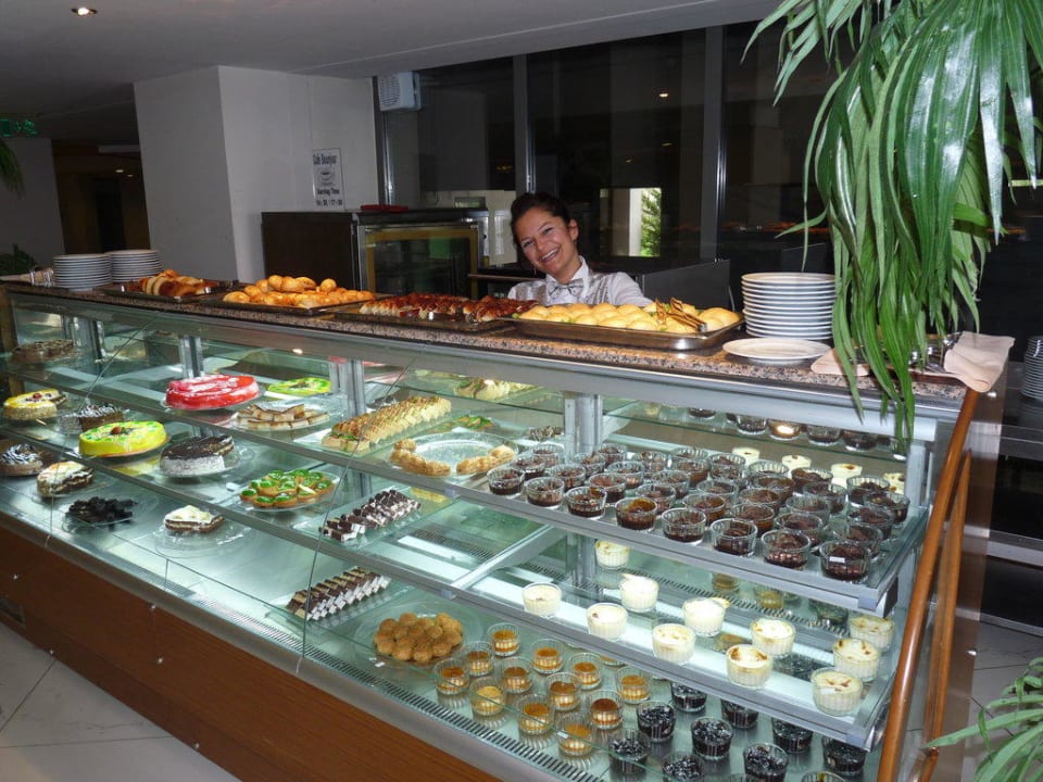 Nachmittagsbuffet Limak Lara Deluxe Hotel & Resort