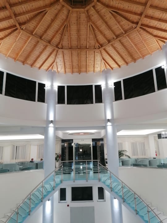 Lobby Grand Blue Beach Hotel