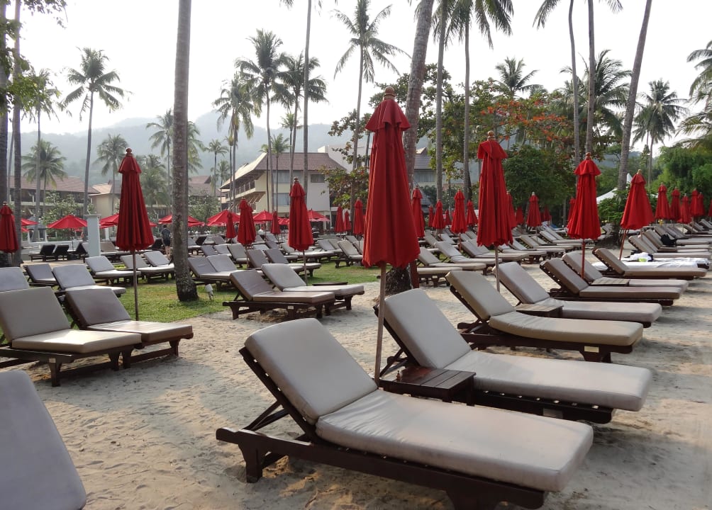 Definitiv mehr Liegen als Gäste Dinso Resort & Villas Ko Chang, Vignette Collection by IHG