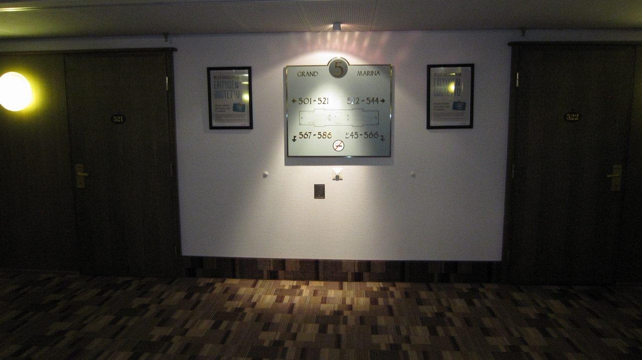 Lift lobby on the 5th floor Hotel Scandic Grand Marina