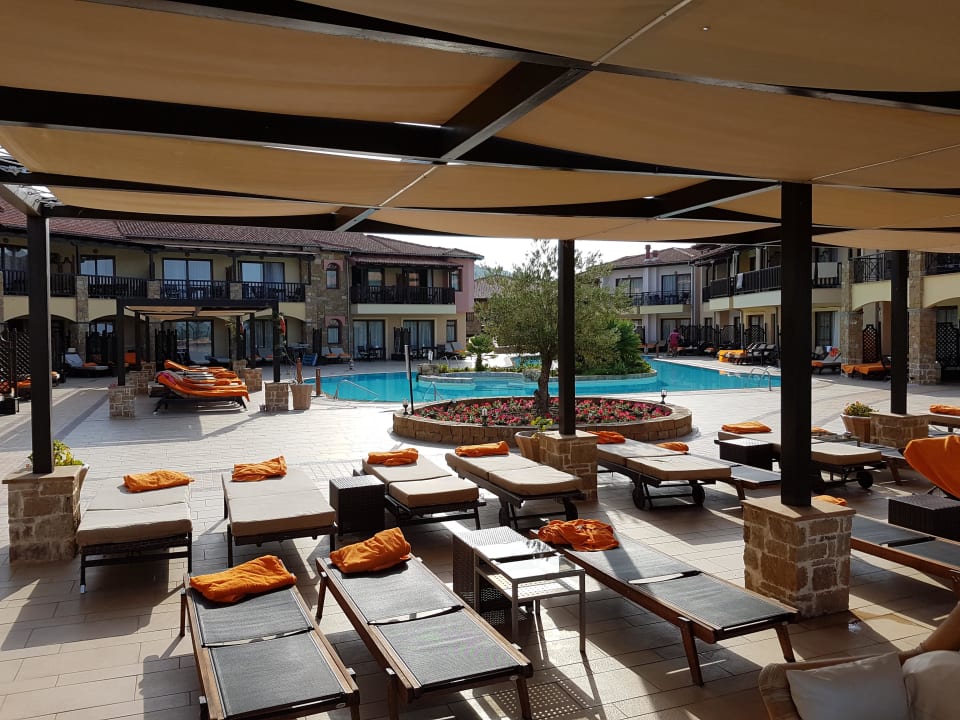 2. Pool Anthemus Sea Beach Hotel & Spa