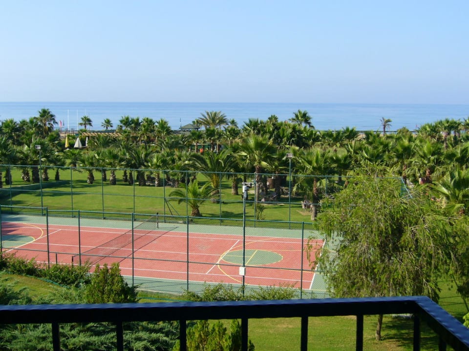 Blick vom Zimmer zum Meer Royal Atlantis Beach Hotel