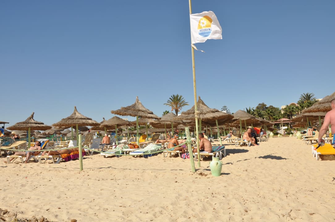 Strand Hotel Nesrine