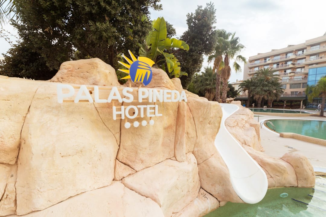 Pool Apartments Palas Pineda