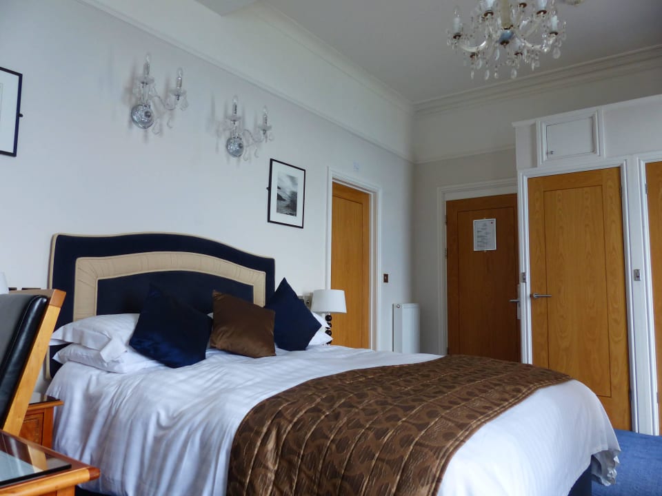 Blick zur Zimmertür Hotel Atlantic Newquay