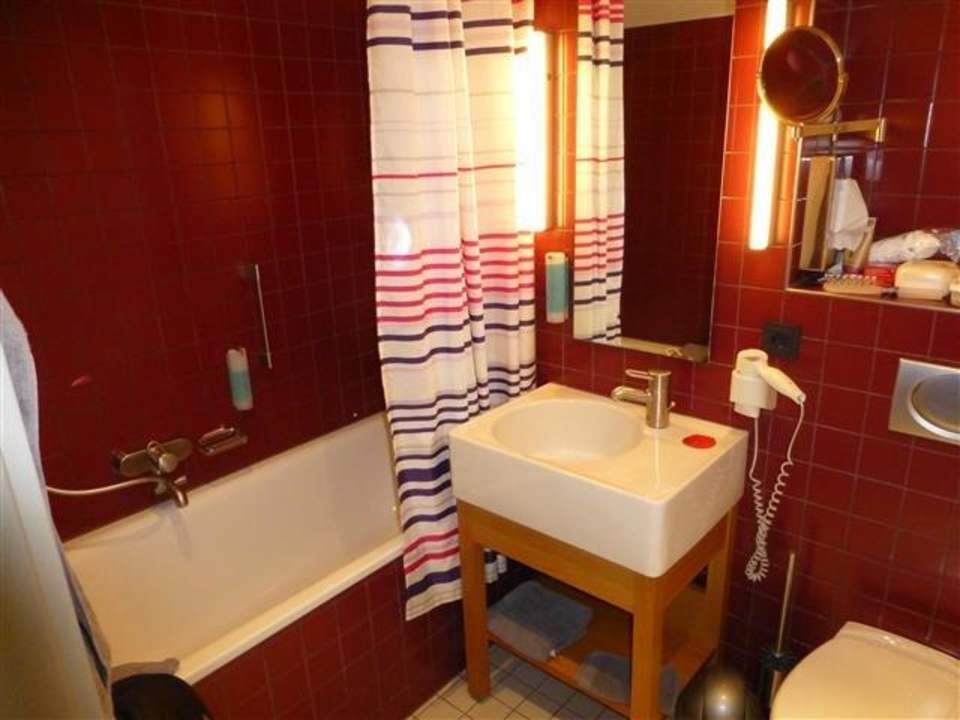 Bad mit Badewanne Auszeit Hotel Düsseldorf