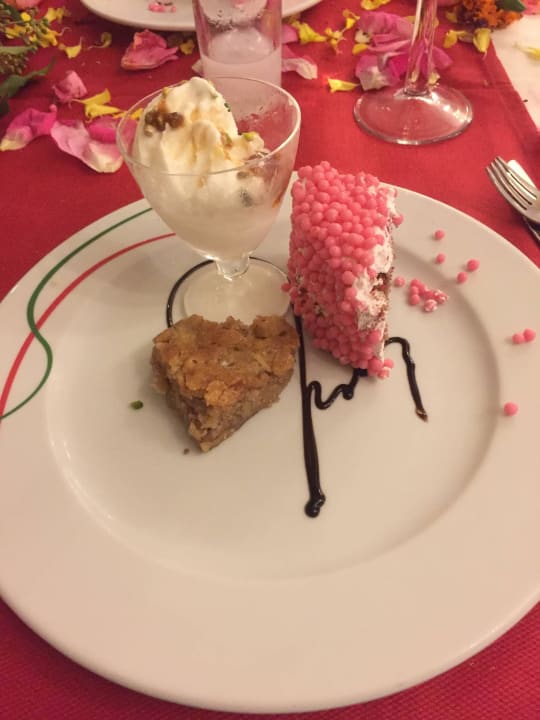 Dessert (ital. Restaurant) Crystal Tat Beach