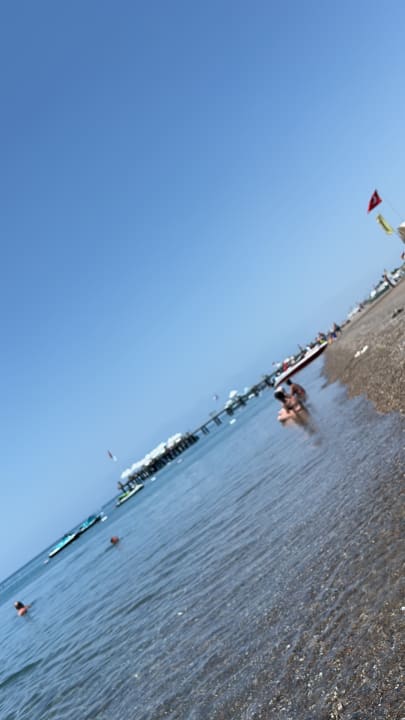 Strand Royal Wings Hotel