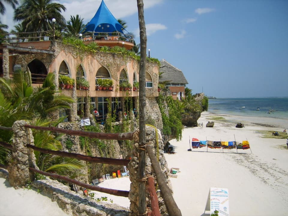Hotel und Strand Bahari Beach Hotel