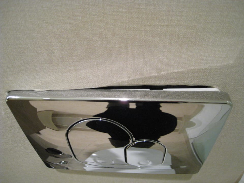 Herausgebrochener Spülkasten! Delta Hotels Istanbul West