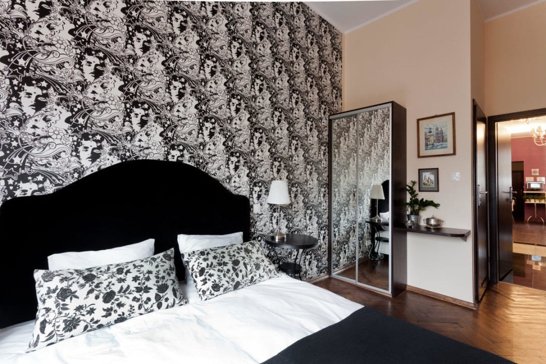 Small Room Angel House Aparthotel