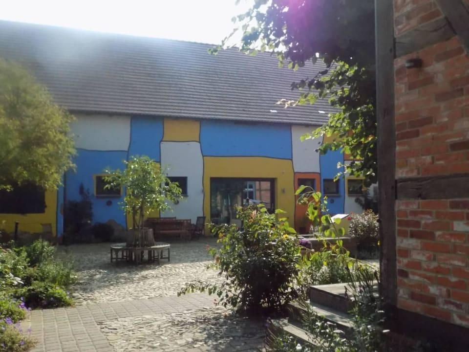 Der Innenhof  Kulturhof Breetz