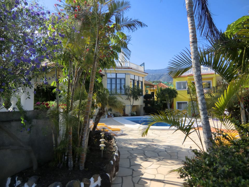 Garten und Pool Villa Rosalva