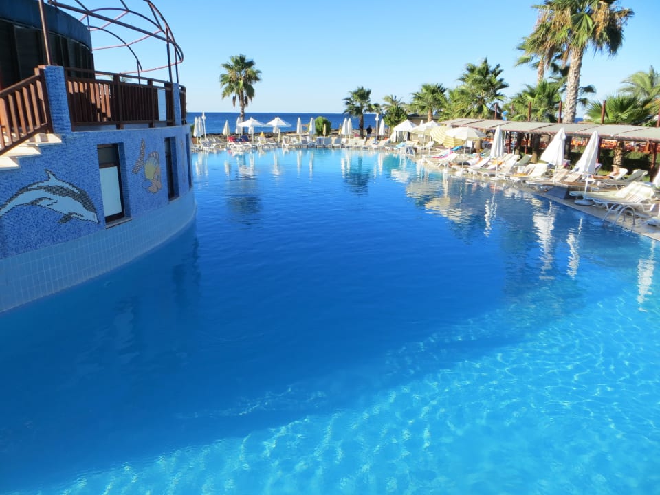 Pool früh morgens Oz Hotels Incekum Beach