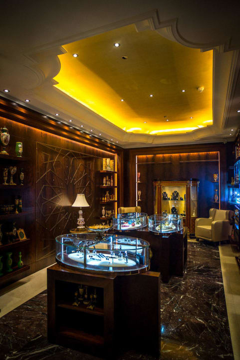 Shop The St. Regis Abu Dhabi