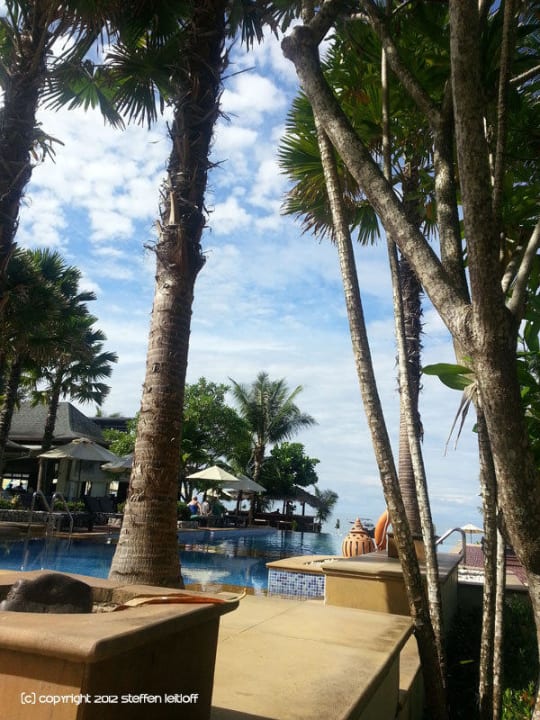 Pool am Strand La Flora Khao Lak