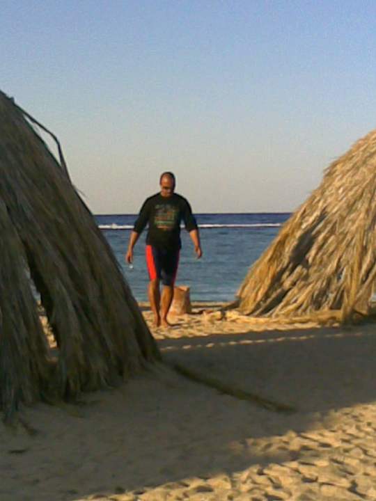 Mido, der Teamchef vom AquaCenter, mit Meerblick! Pensée Royal Garden Beach Resort