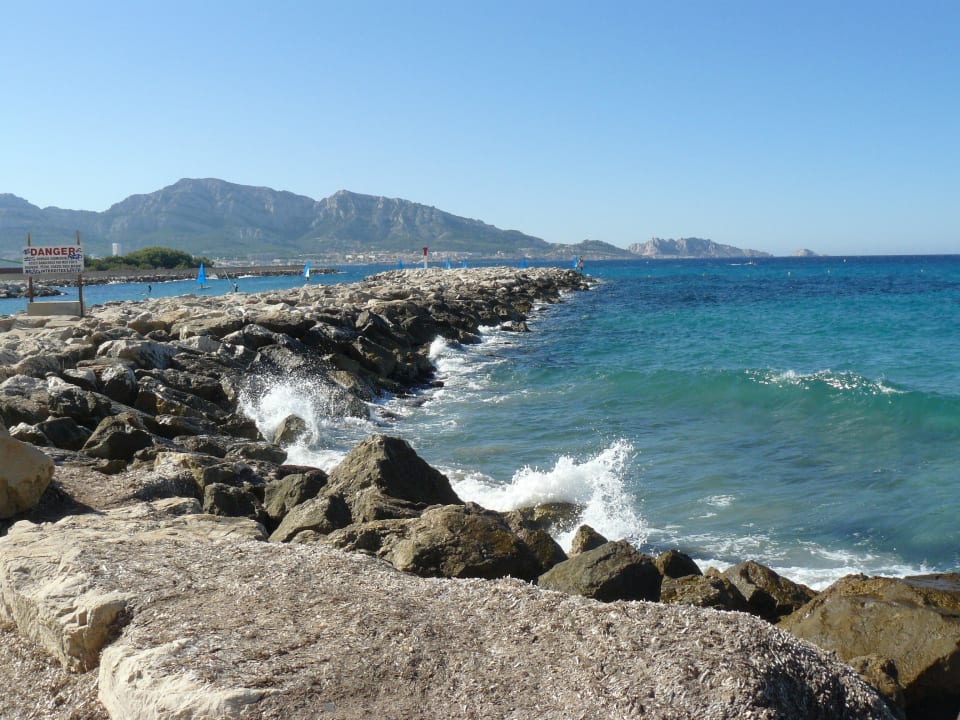 Вид на море nhow Marseille