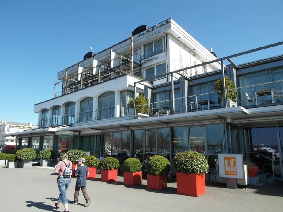 Neu Marina Lachen Marina Lachen