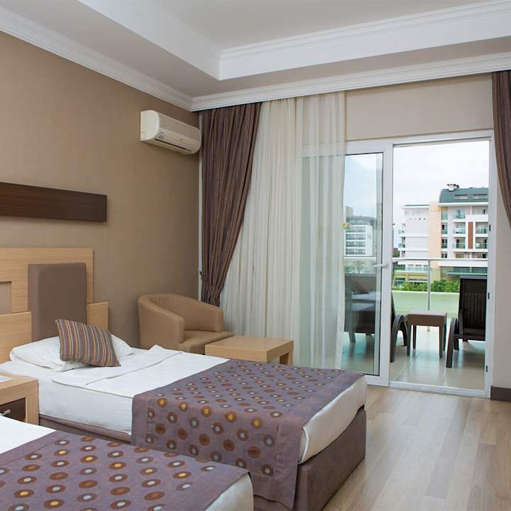 Zimmer Telatiye Resort
