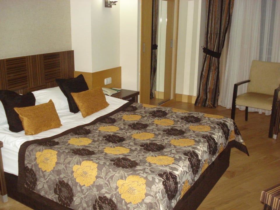 Elternschlafzimmer im Familenappartement Sherwood Exclusive Lara