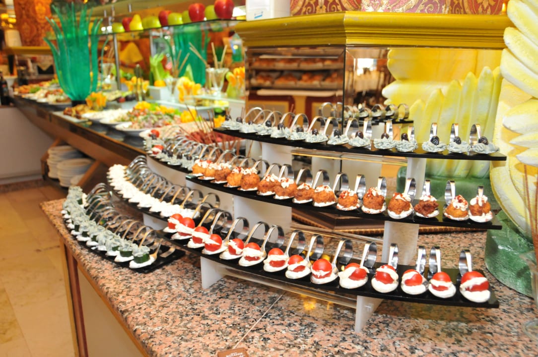 Leckeres Büffet Botanik Hotel & Resort