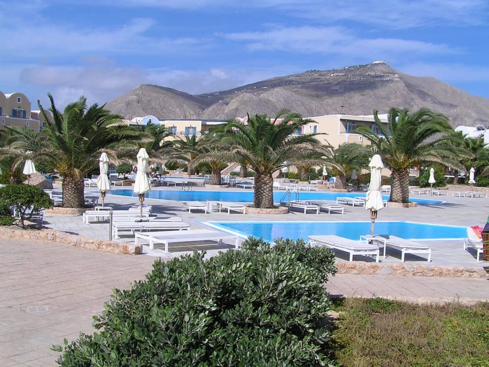 Mit Ausblick auf die Berge Hotel Santo MiraMare Resort