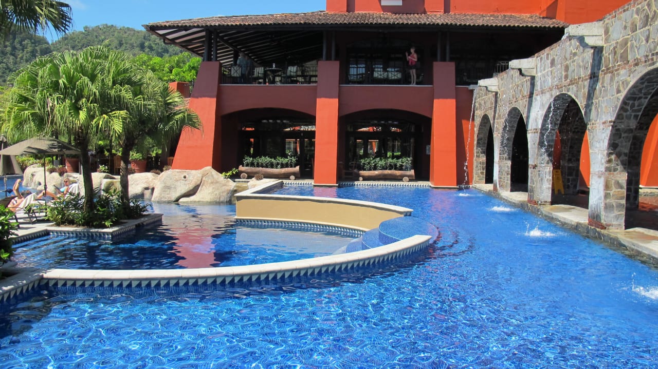 Blick auf das Hotel / Gartenansicht Hotel Los Suenos Marriott Ocean & Golf Resort