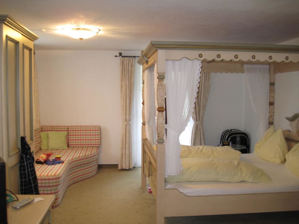 Blick ins Zimmer Bed & Breakfast Hotel Hubengut