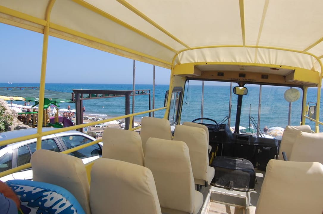 Busik dowożący na plaże Hotel Sertkaya