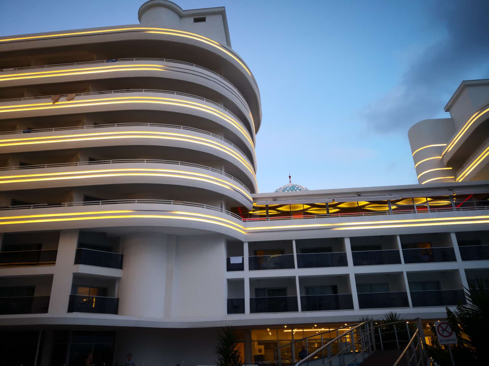 Außenansicht Laguna Beach Alya Resort & Spa Hotel