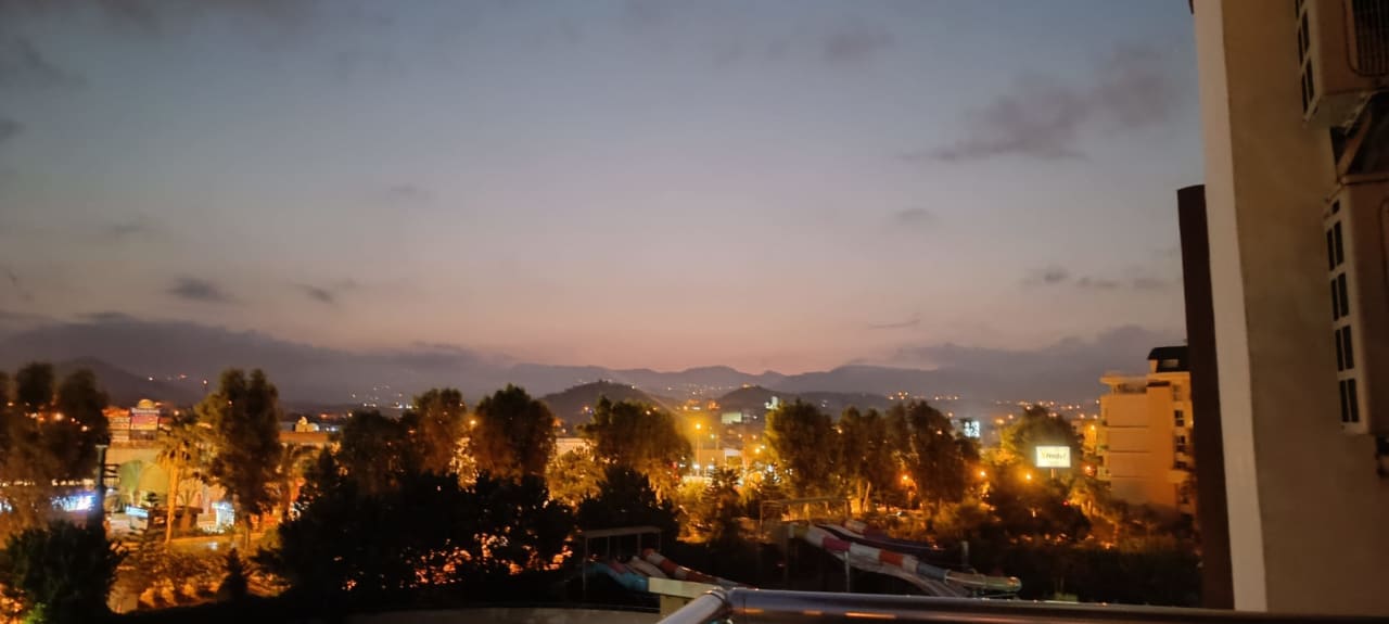 Außenansicht Hotel Royal Garden Beach