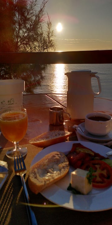 Gastro Marina Playa Suite Hotel