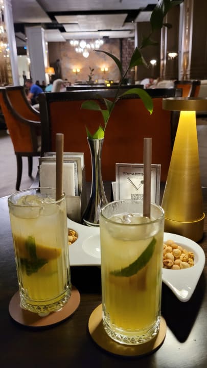 Sonstiges Papillon Ayscha