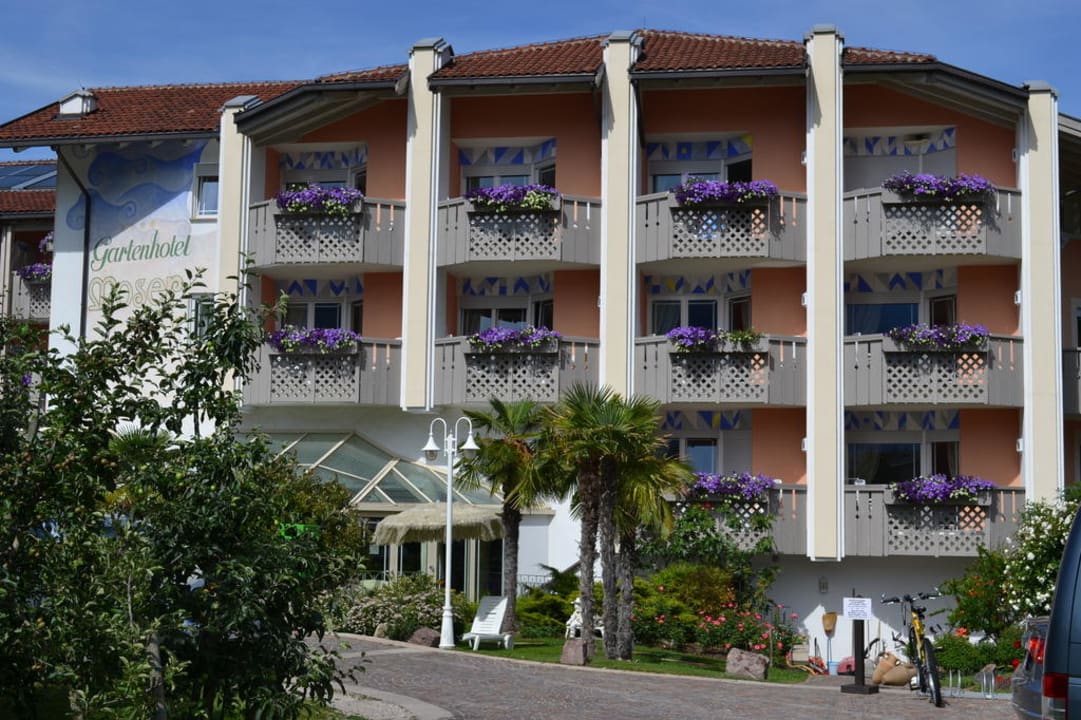 Süd-West  Gartenhotel Moser