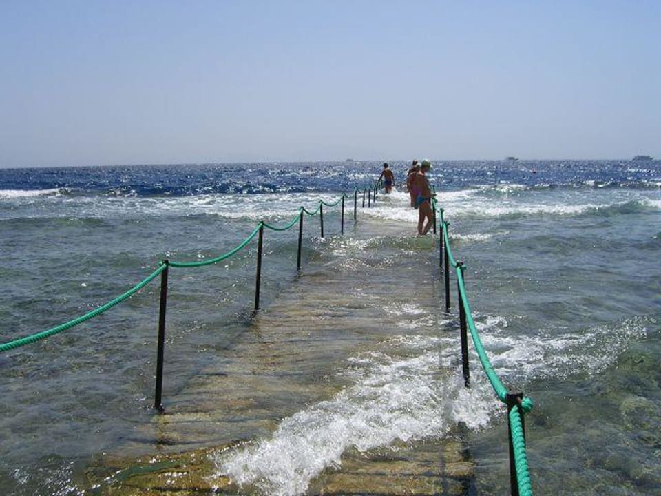 Langer Steg über das Hausriff Dreams Vacation Resort