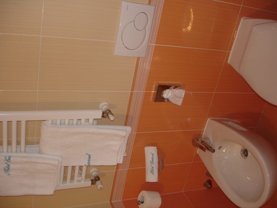 Bad Hotel Caravel