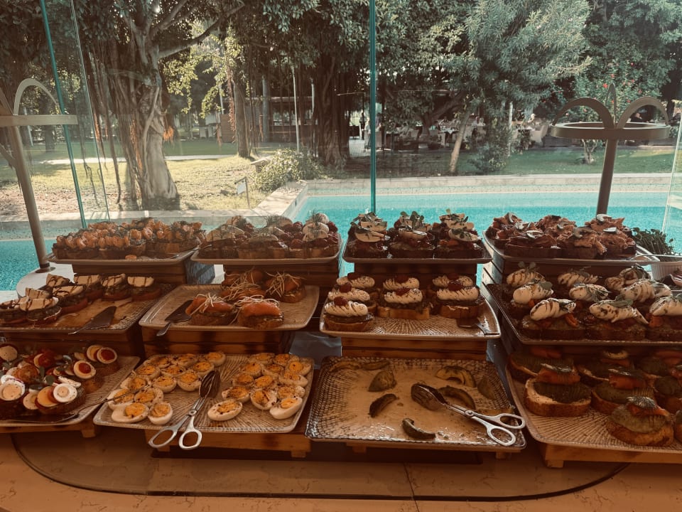 Gastro Gloria Serenity Resort