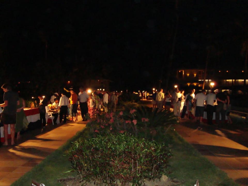 Basar Dienstagsabends Grand Sirenis Punta Cana Resort & Aquagames