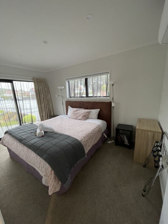 Zimmer Am I in Heaven? Luxury 3 ensuite bedrooms sleeps 8