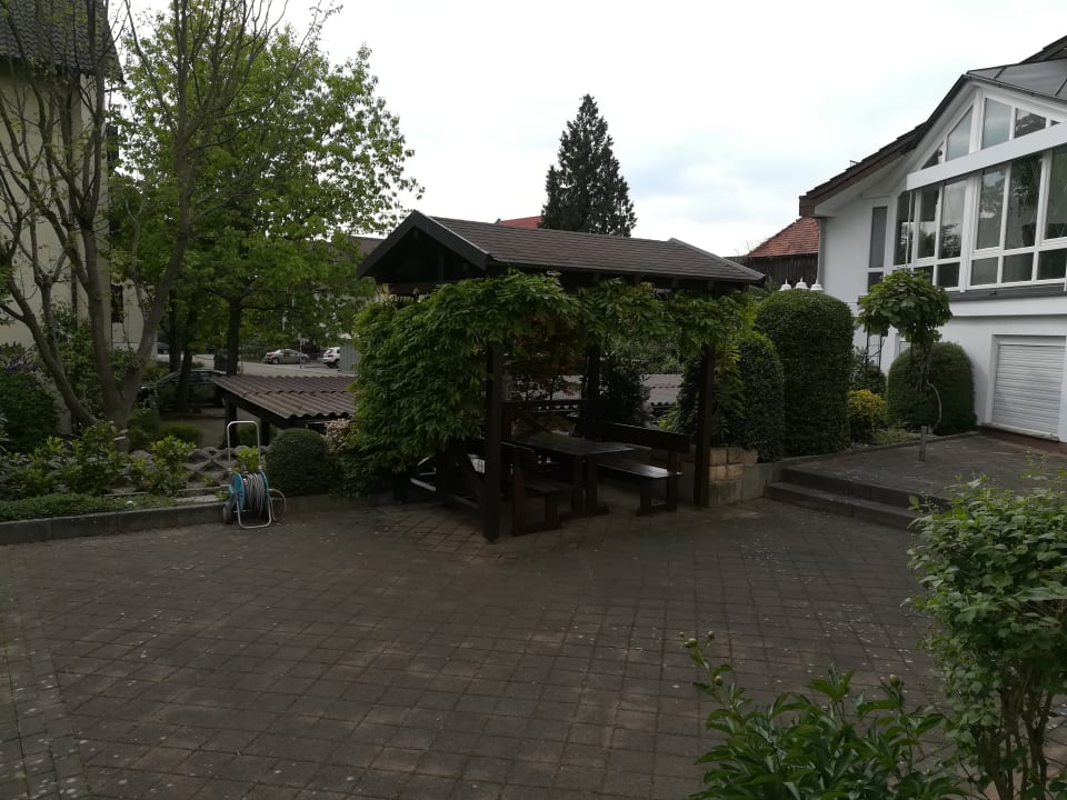 "Gartenanlage" H41 Inn Hotel Garni Freiburg (Gundelfingen