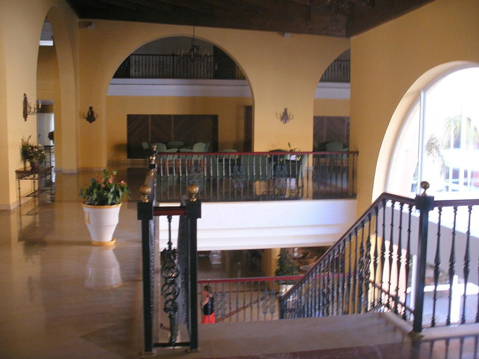 Treppe zum UG Hipotels Barrosa Garden