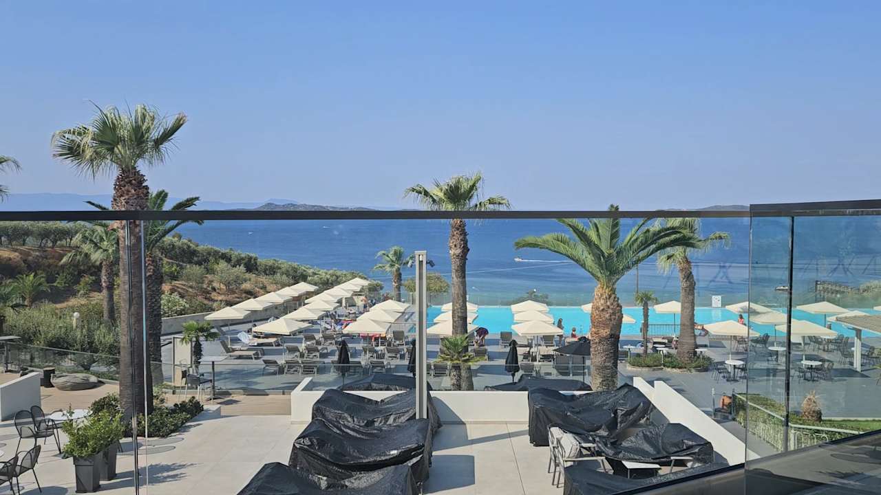 Ausblick Akrathos Beach Hotel
