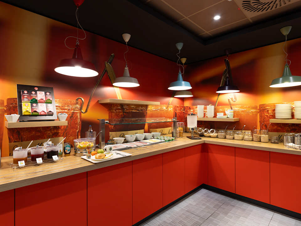 Gastro B&B HOTEL Wuppertal-City