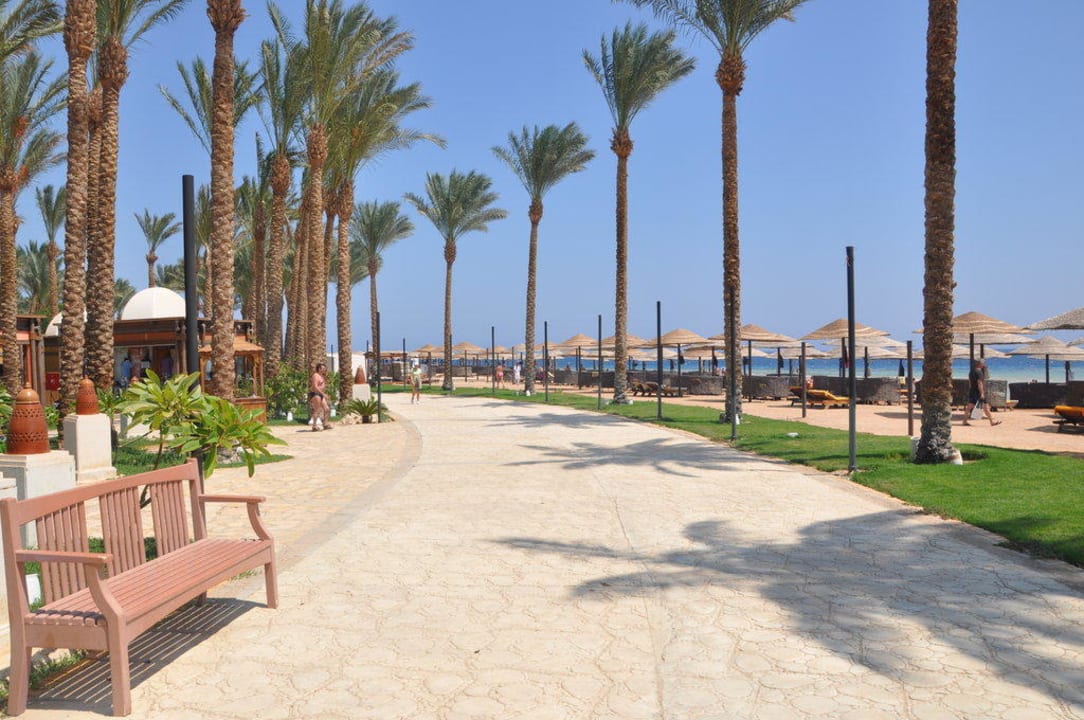 Weg am Strand entlang Makadi Palace